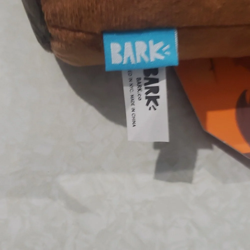 NWT  Bark‎ An Autumn Tail Toy